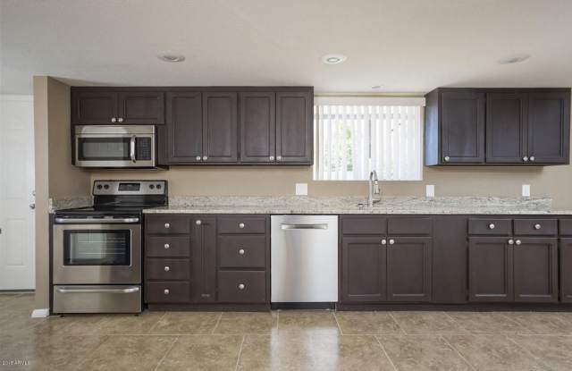 5-Bedroom Tempe Home Near ASU with Garage Covered Patio photos photos 5-Bedroom Tempe Home Near ASU with Garage Covered Patio photos photos