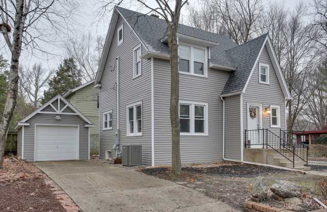 3 Bedroom updated home Near Campus - Available August 2025 photos photos