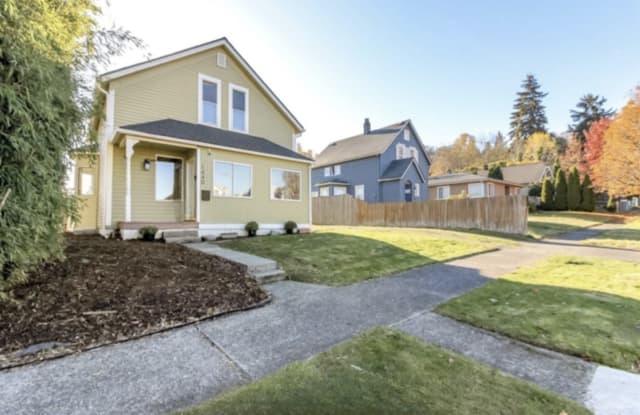 1440 East 30th Street - 1440 East 30th Street, Tacoma, WA 98404