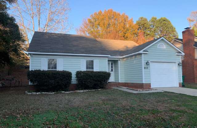 Adorable Three Bedroom House in Barnesby Court! - 8313 Mission Hills Road, Charlotte, NC 28227