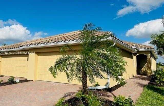 2616 VINE AVE photos photos