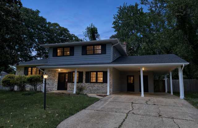 4904 SHOPTON Drive Gallery 1