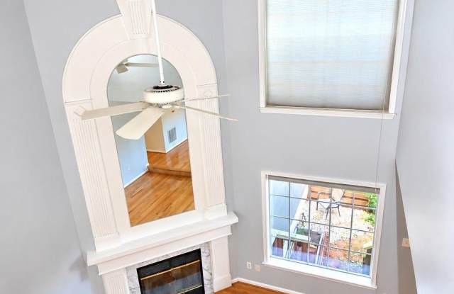 21161 CROCUS Terrace Gallery 4