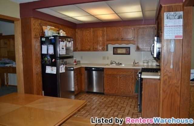 1028 Swift South  South Gallery 4