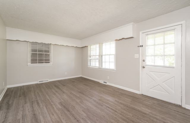2600 Larkspur Drive Gallery 3