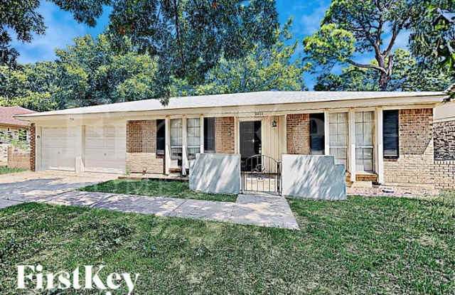2405 Laredo Court - 2405 Laredo Court, Arlington, TX 76015