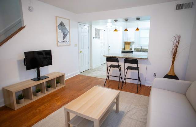 228 56th Street Northeast photos photos