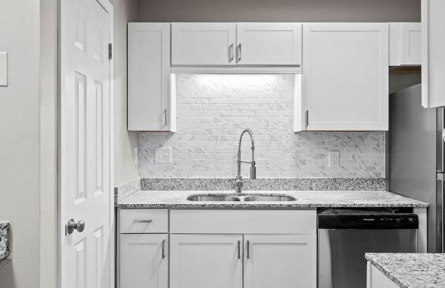 Skyland Pointe Gallery 1