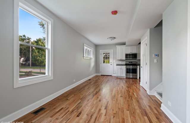1910 Elmwood Avenue Gallery 3