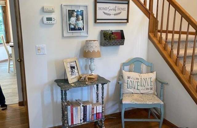 5593 Byrneland Street Gallery 2