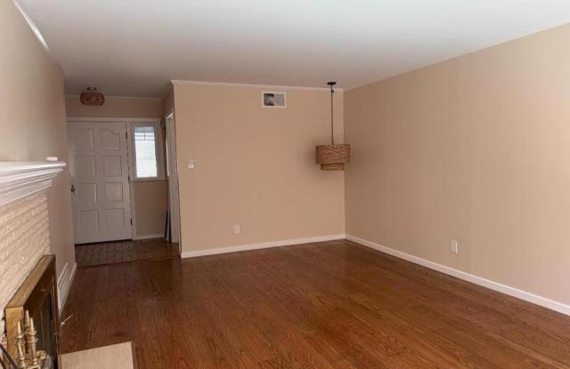 1508 Davis DR Gallery 4