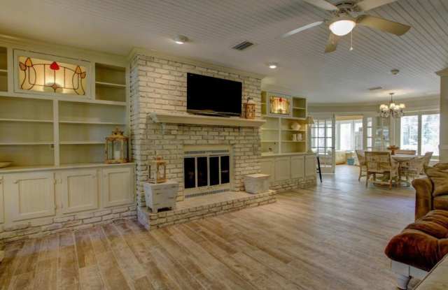 Executive Lakefront Retreat with Private Pool in the Heart of Destin photos photos