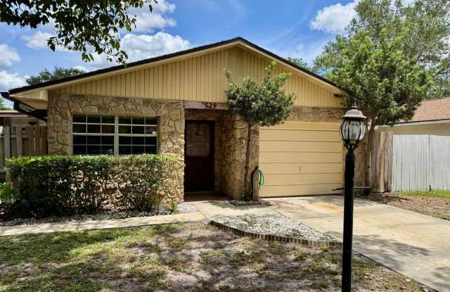 Newly Renovated 3/2 Home ~ Updated Kitchen ~ Fenced Yard! photos photos Newly Renovated 3/2 Home ~ Updated Kitchen ~ Fenced Yard! photos photos