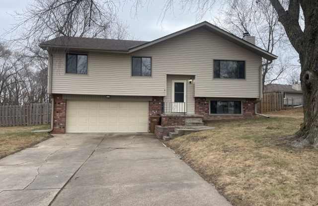 Bellevue Home For Rent! photos photos