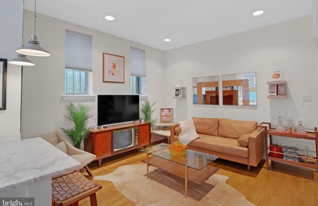 207 S 24TH - 207 South 24th Street, Philadelphia, PA 19103