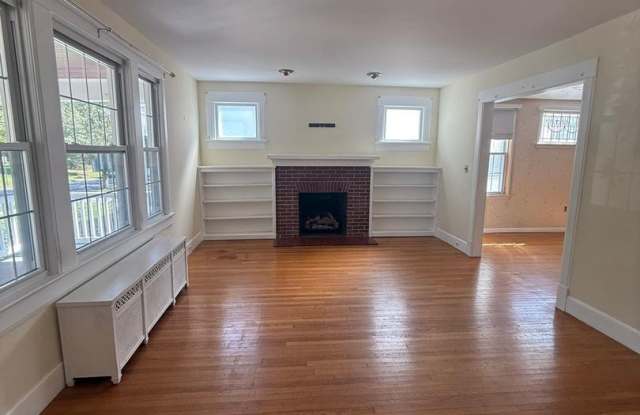 Spacious 5-Bedroom Home for Rent in Dunmore, PA – $1,975/Month Gallery 3