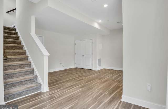 127 HIGH POINTE photos photos