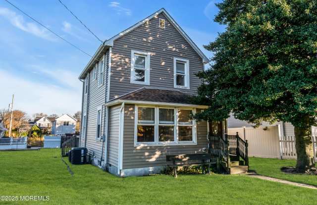 493 Sairs Avenue photos photos