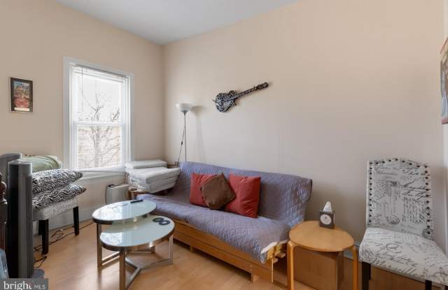1804 FAIRMOUNT Avenue Gallery 2