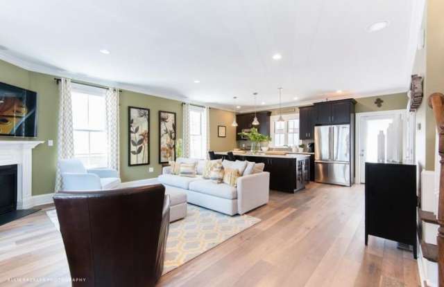 479 East 4Th St. photos photos