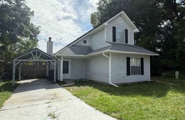 Pensacola - 3 bedroom, 2 bathroom Gallery 1
