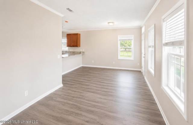 2109 Napoleon Street lot: A Gallery 3
