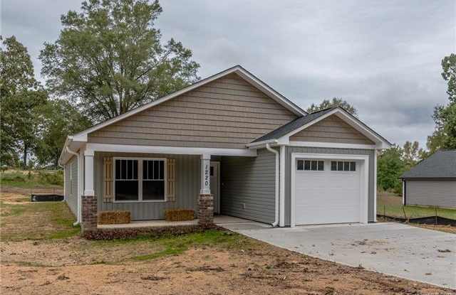 1220 El Paso St - 1220 El Paso Street, Kannapolis, NC 28083
