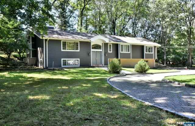692 High Mountain Road photos photos