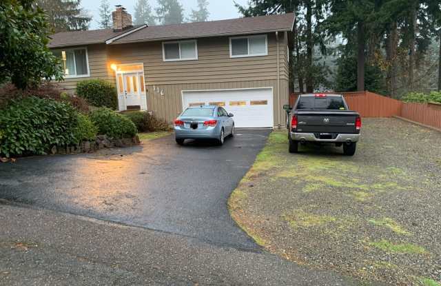 116 Crestwood Dr SW, Lakewood, WA 98498 - 116 Crestwood Drive Southwest, Lakewood, WA 98498