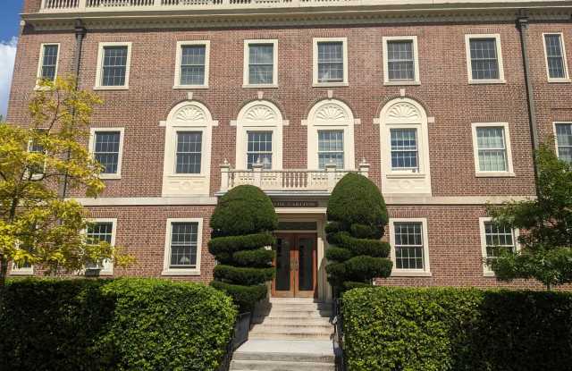 3 BEDROOM APARTMENT NEXT TO JOHNS HOPKINS UNIVERSITY - 3507 North Charles Street, Baltimore, MD 21218