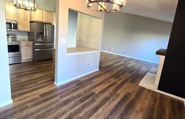 3 Bedroom, 2 Bathroom, Home With A 2 Car Garage For Rent In Indian Hills Gallery 3
