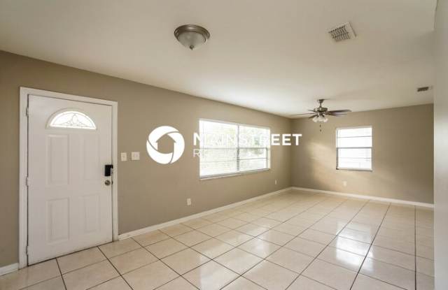5318 East 18th Avenue Gallery 3