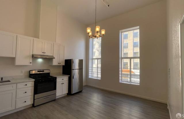 375 12th Street unit: 6 photos photos