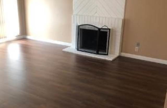 5823 E Camino Pinzon Gallery 3