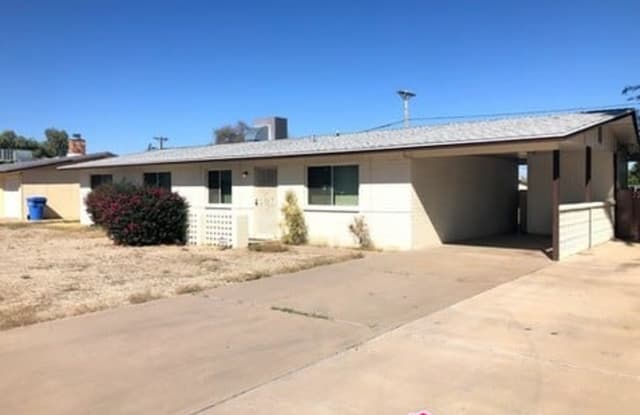334 E Monte Way - 334 East Monte Way, Phoenix, AZ 85042