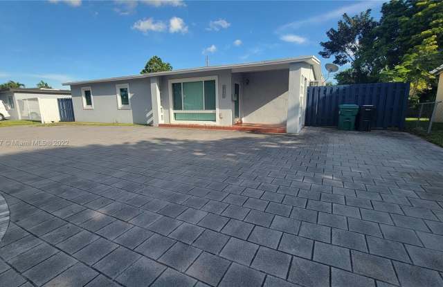 11340 SW 56th St - 11340 Southwest 56th Street, Sunset, FL 33165