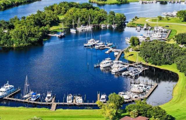 1041 River Run photos photos