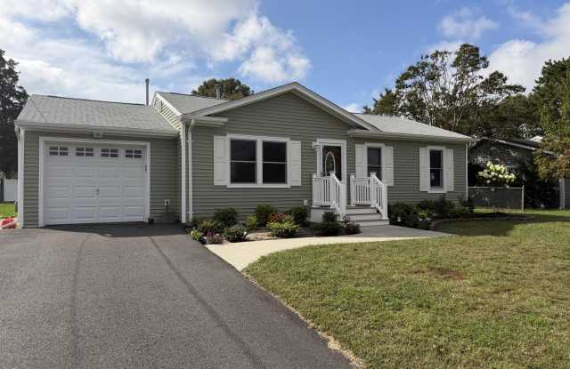 1003 E Panama Court Gallery 2