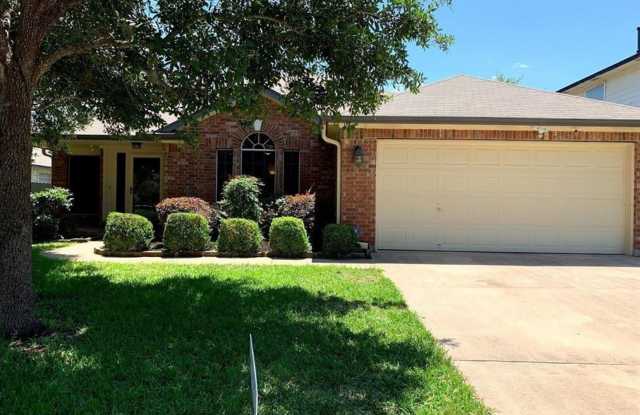 Beautiful home available in Sendera South! - 4825 Chesney Ridge Drive, Austin, TX 78749