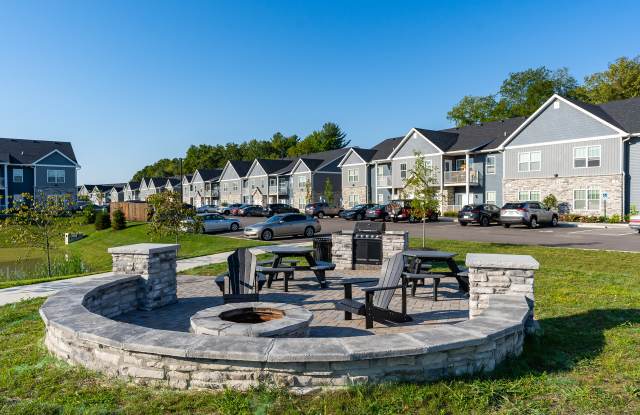 Alexander Pointe Apartments Gallery 4