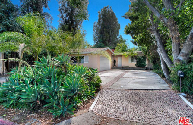4735 LIBBIT Avenue - 4735 Libbit Avenue, Los Angeles, CA 91436