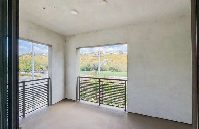 12705 Bluff Creek Drive Gallery 3