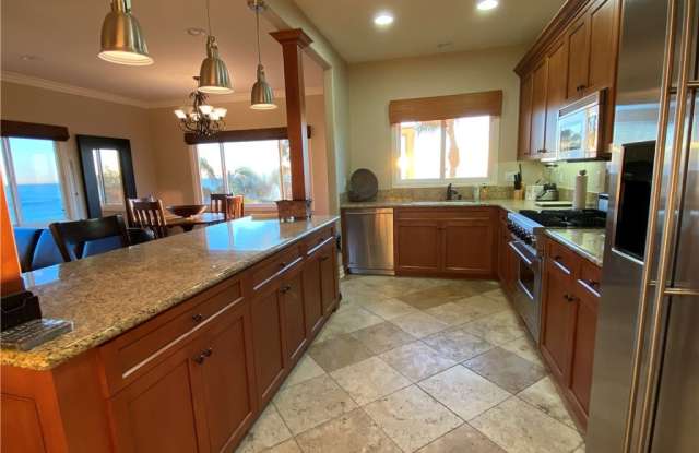 165 Thalia - 165 Thalia Street, Laguna Beach, CA 92651