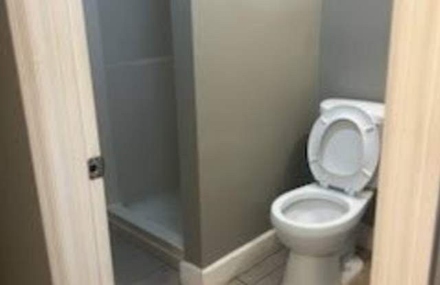 405 27th Court Gallery 2