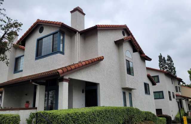 SAN CARLOS/ MISSION TRAILS/ SAN DIEGO - Mariposa- Nice 2 Bedroom/ 2.5 Bath Townhouse. AVAILABLE NOW! photos photos