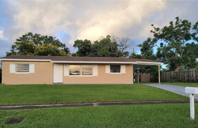 622 PLYMOUTH ST - 622 Plymouth Street, Melbourne, FL 32935 622 PLYMOUTH ST - 622 Plymouth Street, Melbourne, FL 32935