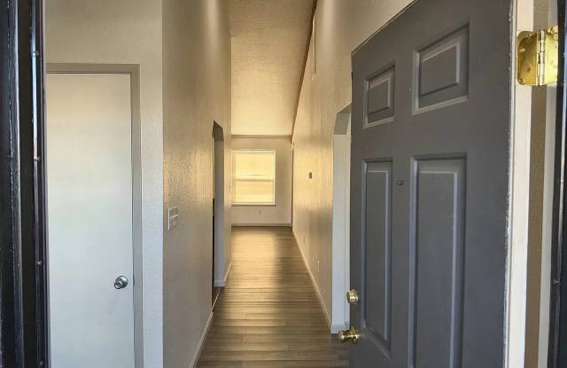 1801 S Sacramento St Gallery 2