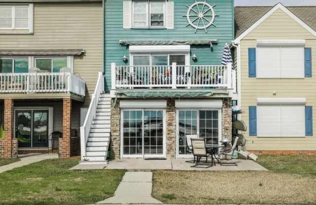 102 E Bay Drive Gallery 4
