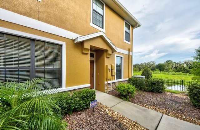 16537 KINGLETRIDGE AVENUE Gallery 2