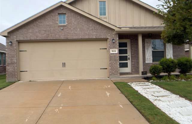 1602 Stonefield Drive Gallery 1